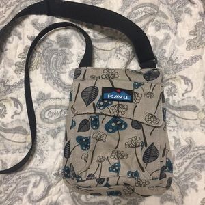 Kavu Keepalong Bag Grey Floral